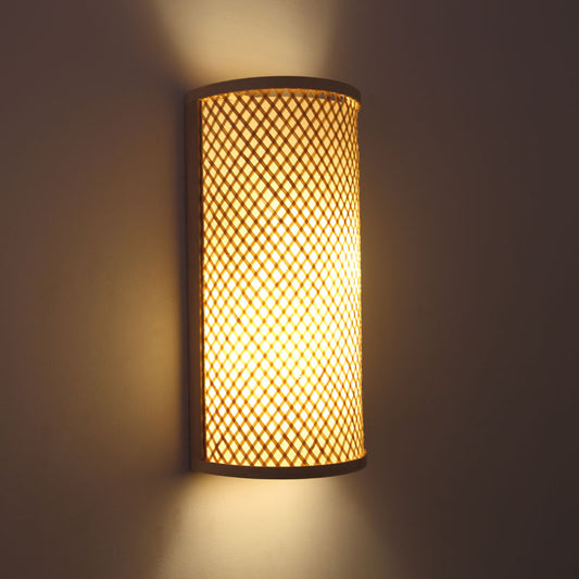Hand-woven bamboo bedside E27 wall lamp