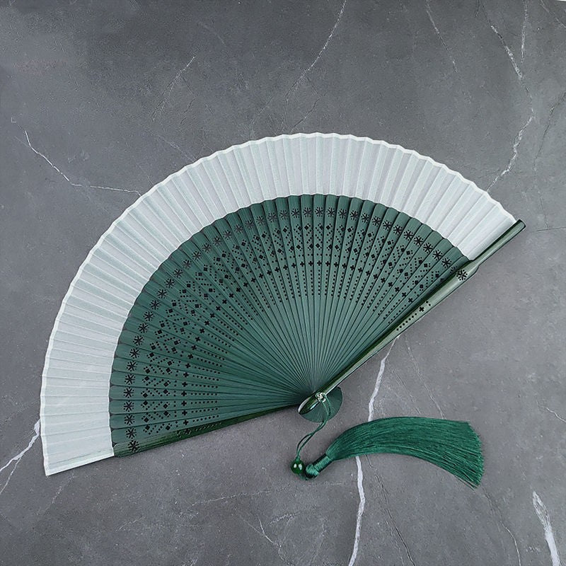 Bamboo Fan With Silk Baking Varnish